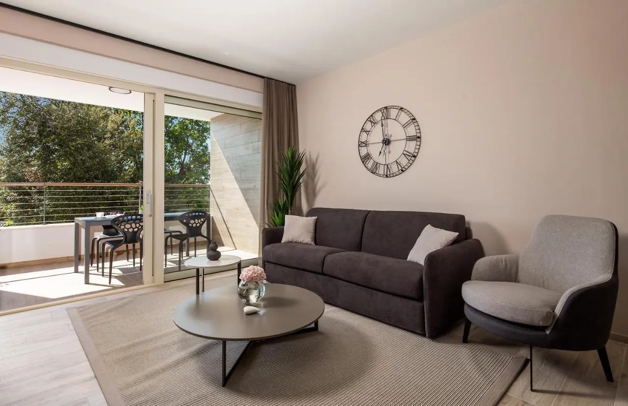 Apartment Nensi Pjescana Uvala