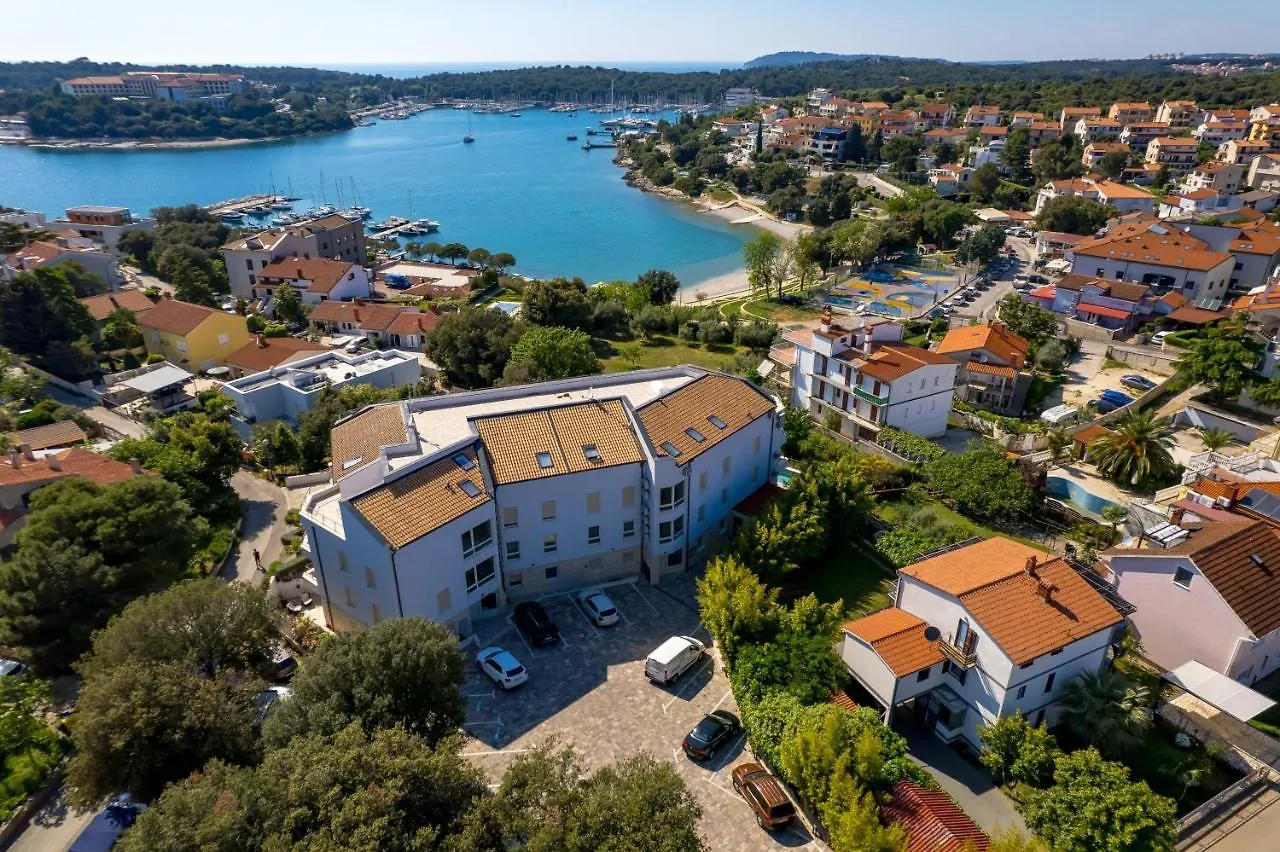 Apartment Nensi بيشكانا أوفالا